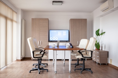 empty-conference-room-in-business-center